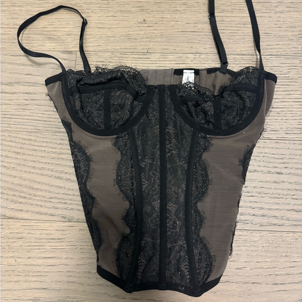 VIRAL Urban Outfitters Modern Love Black Lace Corset Top in size M